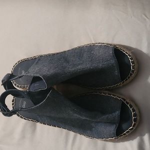 Gap denim wedges